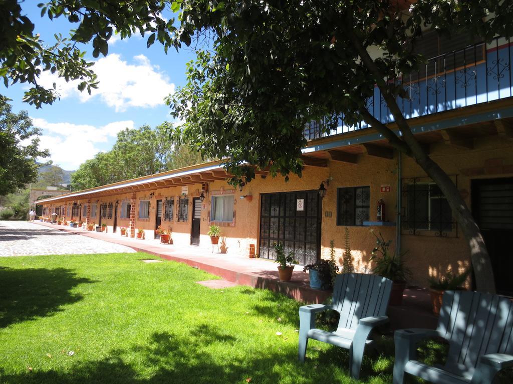 Hotel Concierge Plaza La Esperanza Текискиапан Экстерьер фото