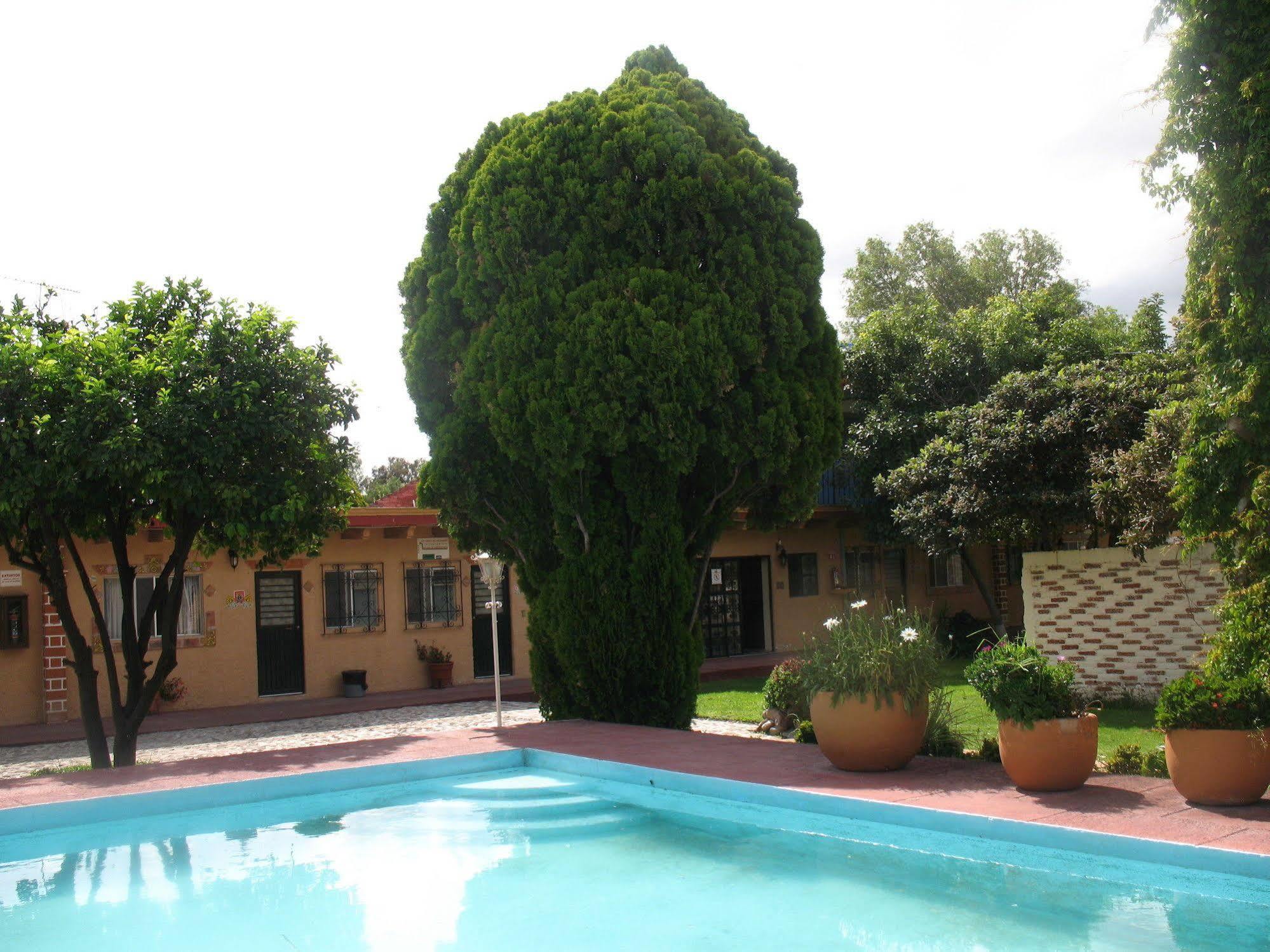 Hotel Concierge Plaza La Esperanza Текискиапан Экстерьер фото