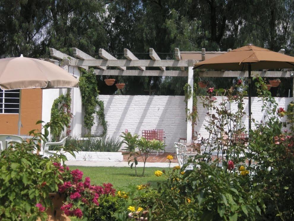 Hotel Concierge Plaza La Esperanza Текискиапан Экстерьер фото
